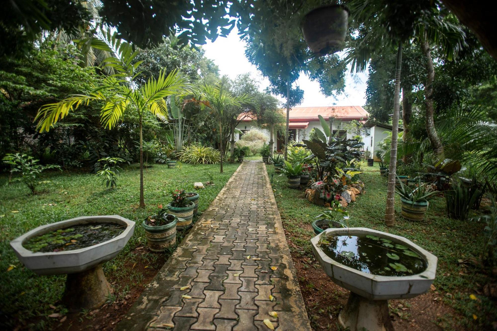 Kumbura Homestay Kibissa Exterior foto